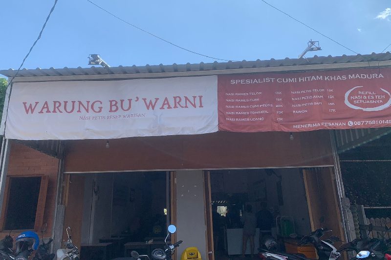 Warung Makan Bu Er: Santapan Harian yang Menghangatkan Jiwa di Cilacap